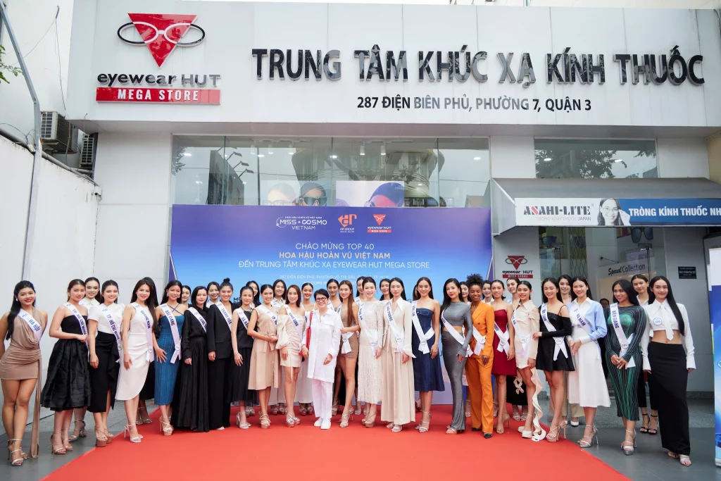 Top 40 Miss Cosmo Vietnam 2023 trong chuyến tham quan và trải nghiệm tại showroom của AR GROUP
