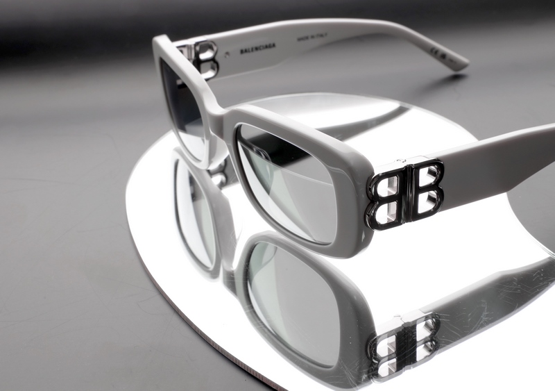 balenciaga eyewear cover